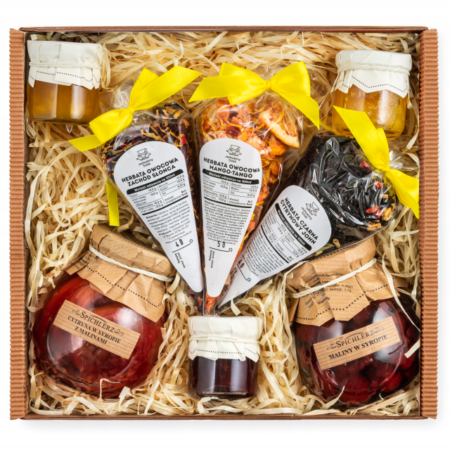 Zestaw prezentowy z herbatą, cytrynami i malinami